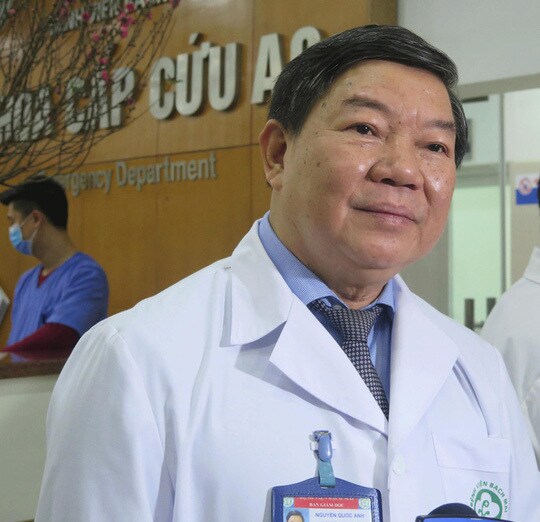 Nâng giá thiết bị y tế ở Bệnh viện Bạch Mai: Cựu Giám đốc tự ý đi “đi đêm”