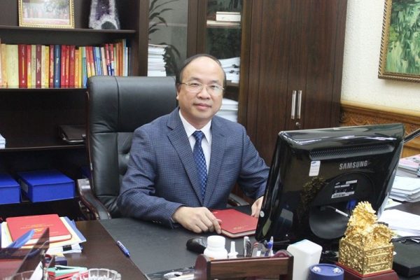 Bổ nhiệm Chủ tịch Viện Hàn lâm Khoa học xã hội Việt Nam và Chính ủy Tổng cục II, Bộ Quốc phòng