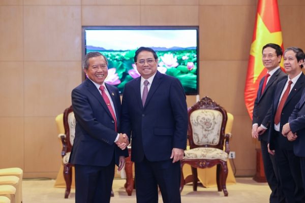 Thủ tướng Phạm Minh Chính và các cuộc tiếp xúc tại CHDCND Lào