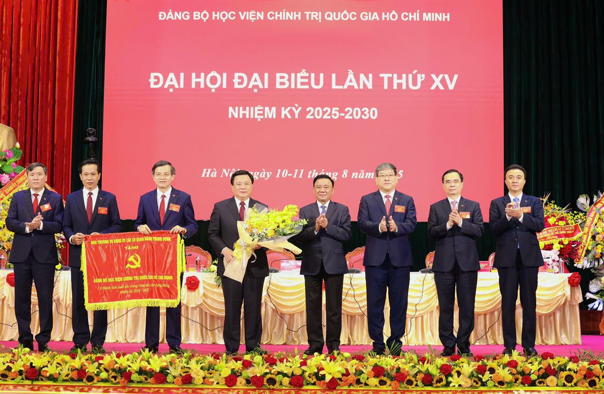 Xây dựng Đảng bộ Học viện Chính trị quốc gia Hồ Chí Minh là Đảng bộ tiêu biểu, kiểu mẫu