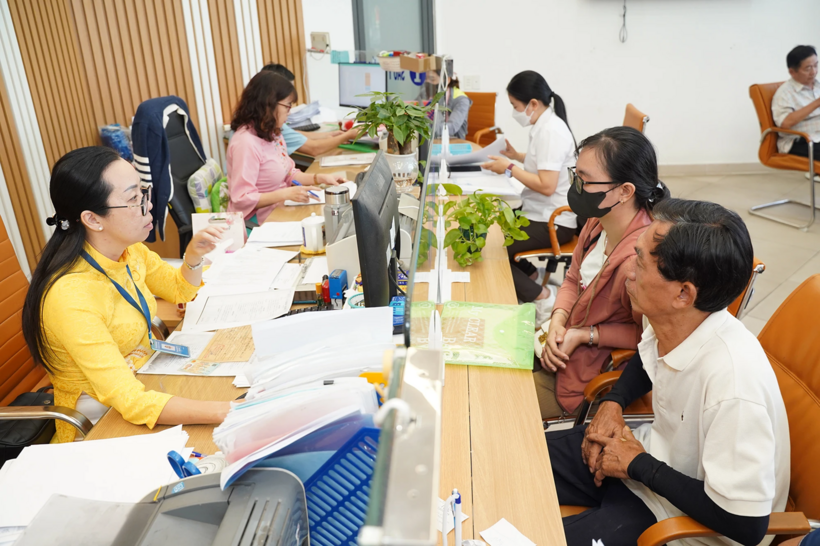 Trường hợp cán bộ không chuyên trách phải trả lại tiền trợ cấp tinh giản