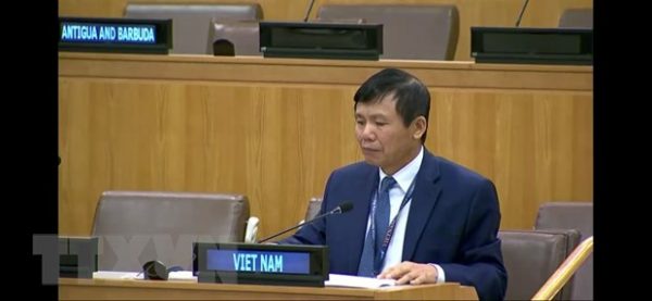 Việt Nam kêu gọi quốc tế thúc đẩy phổ cập vaccine chống dịch COVID-19