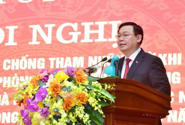 Bí thư Hà Nội: Luân chuyển cán bộ ở vị trí nhạy cảm để PCTN vặt