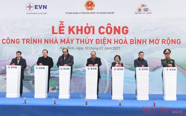 Thủ tướng Nguyễn Xuân Phúc dự khởi công Nhà máy thủy điện Hòa Bình mở rộng