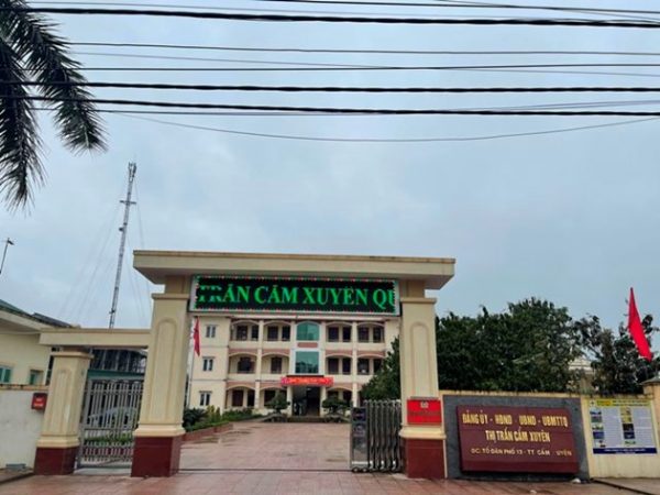 Hà Tĩnh: Hé lộ nguyên nhân Bí thư thị trấn Cẩm Xuyên bị thôi chức