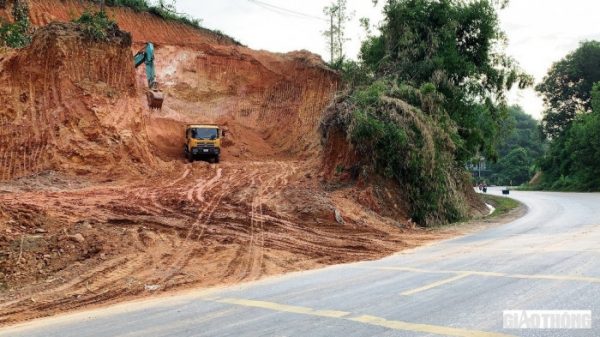 Tuyên Quang: Bất thường cải tạo đất sai phương án được duyệt, gây mất ATGT