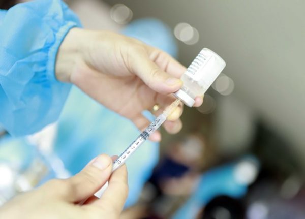 Tổ chức khảo sát việc tiêm vaccine phòng Covid-19 cho trẻ 5-11 tuổi