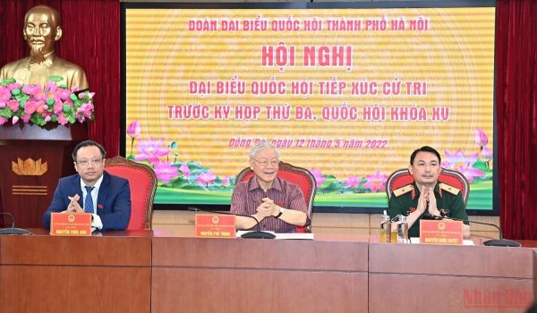 Hình ảnh Tổng Bí thư Nguyễn Phú Trọng tiếp xúc cử tri thành phố Hà Nội