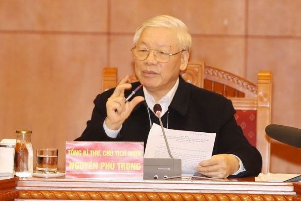 Bộ Chính trị: Tăng phân cấp phân quyền, ưu tiên hơn nữa nguồn lực cho Hà Nội