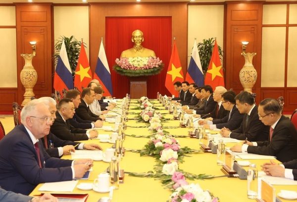 Quan hệ giữa Đảng Cộng sản Việt Nam với các chính đảng ở Nga: Nền tảng chính trị cho quan hệ lâu dài, bền vững giữa hai nước