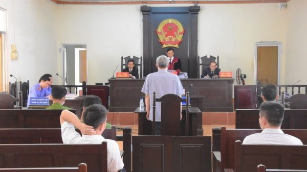 Nguyên Phó Chánh án TAND tỉnh Bạc Liêu nhận hối lộ bị tuyên 4 năm tù