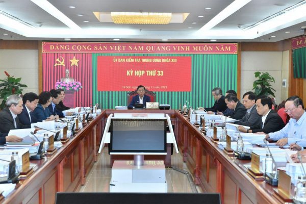 Đề nghị Bộ Chính trị, Ban Bí thư xem xét kỷ luật Ban Thường vụ Tỉnh ủy Quảng Nam và một số cán bộ